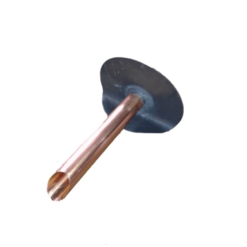 Trop Plein cuivre et plomb diamètre 40 : Choisissez un trop plein esthétique pour votre toiture. Longueur tube de cuivre = 400 mm.