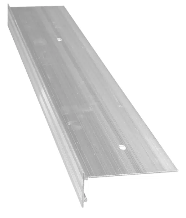 Bande de finition en aluminium brut 3m pour réaliser la finition d'étanchéité d'un bord de toit sans acrotères. EPDM