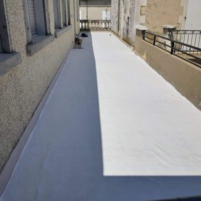 Étanchéiser une terrasse accessible : Pose du gétoextile Alliance EPDM